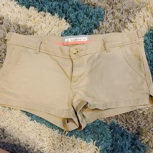 Abercrombie & Fitch khaki shorts
